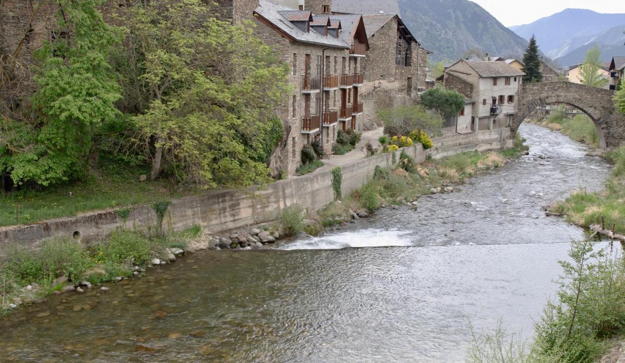 Pensio La Creu Otel Esterri d'Àneu Dış mekan fotoğraf