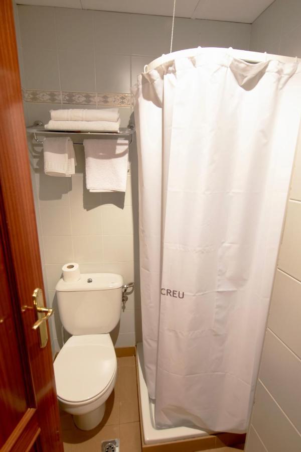 Pensio La Creu Otel Esterri d'Àneu Dış mekan fotoğraf