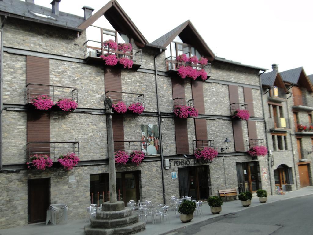 Pensio La Creu Otel Esterri d'Àneu Dış mekan fotoğraf
