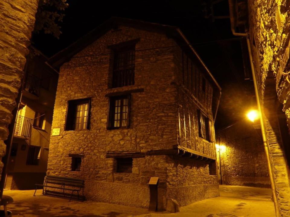 Pensio La Creu Otel Esterri d'Àneu Dış mekan fotoğraf