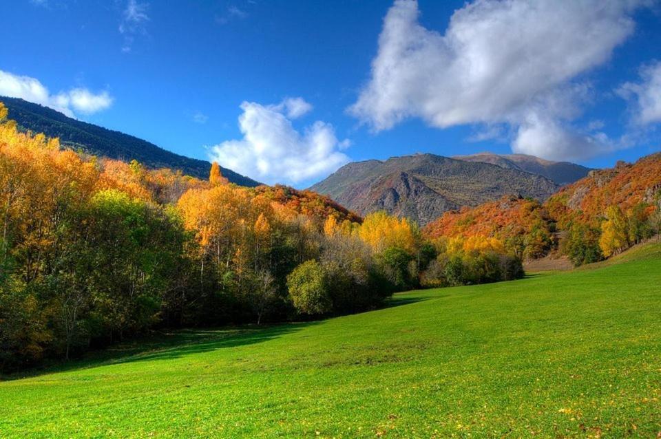 Pensio La Creu Otel Esterri d'Àneu Dış mekan fotoğraf